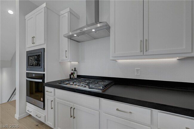 Building Photo - 3348 Esker Rdg Ave