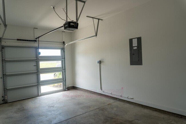 Building Photo - 1443 Darrowby Wy