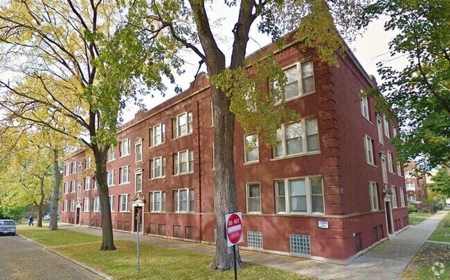 Building Photo - 5050 N Winchester Ave