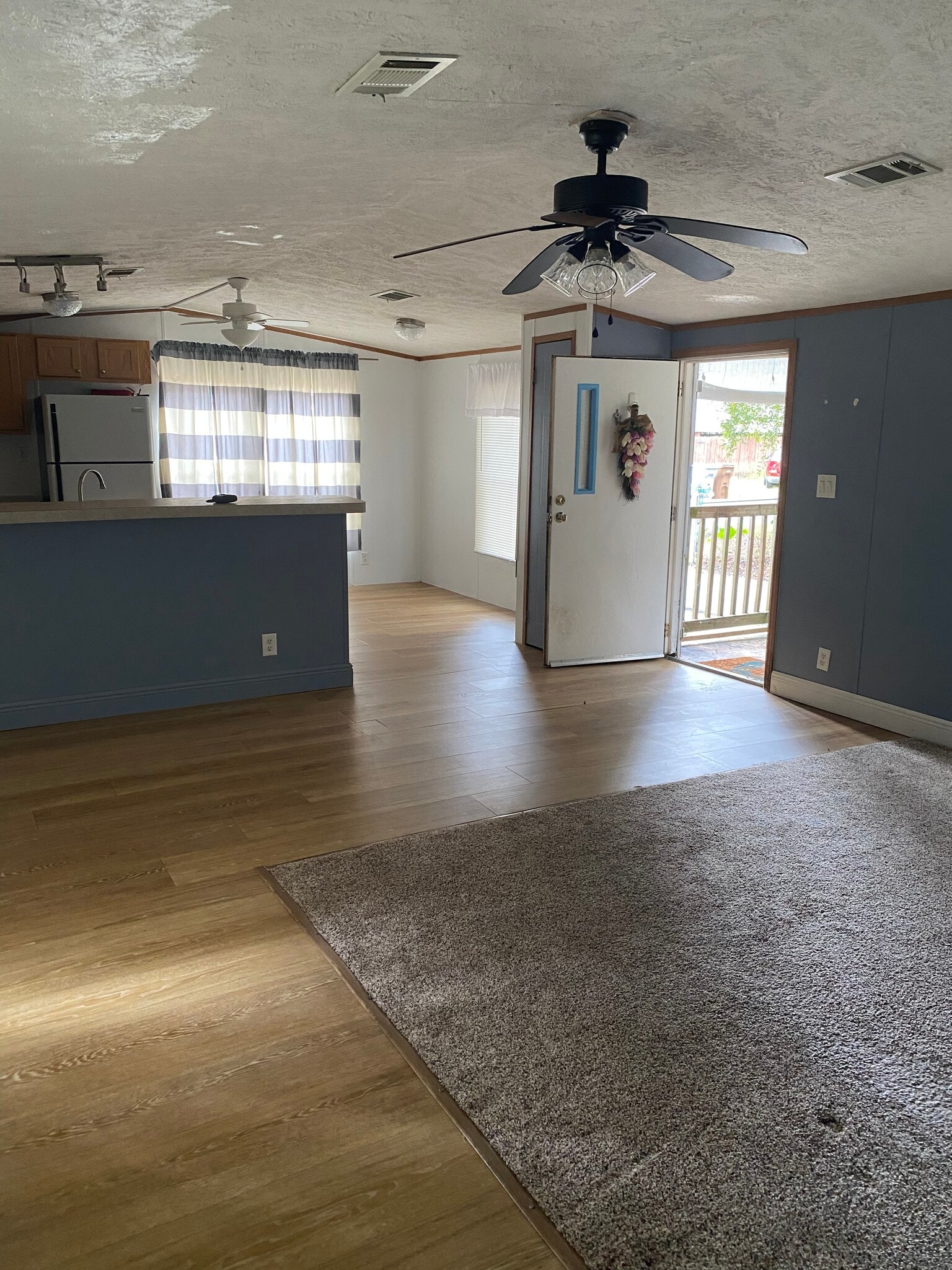 Building Photo - 3061 Safronia Shores Rd