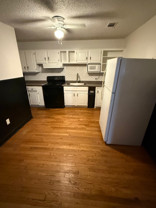 Building Photo - 4618 St Elmo Ave