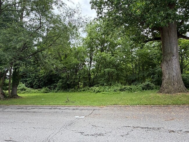 Across Street - 1008 E 18th St
