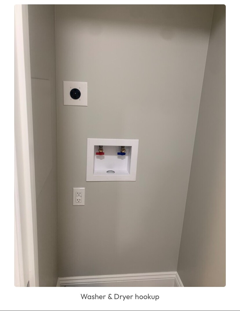 Washer and Dryer Hookup - 2727 N 5th Street Hwy