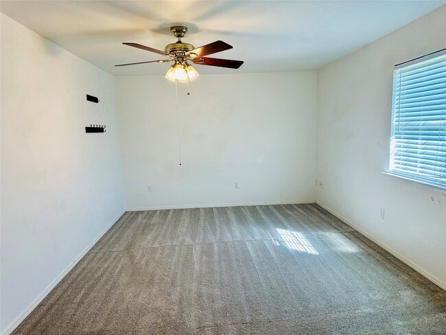 Building Photo - 12366 Legacy Ln