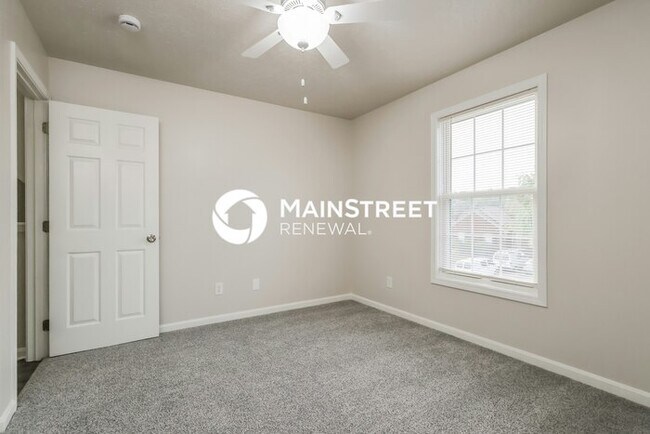 Building Photo - 4 Bedroom Pet-Friendly Home in FAIRDALE, KY with Main Street Renewal