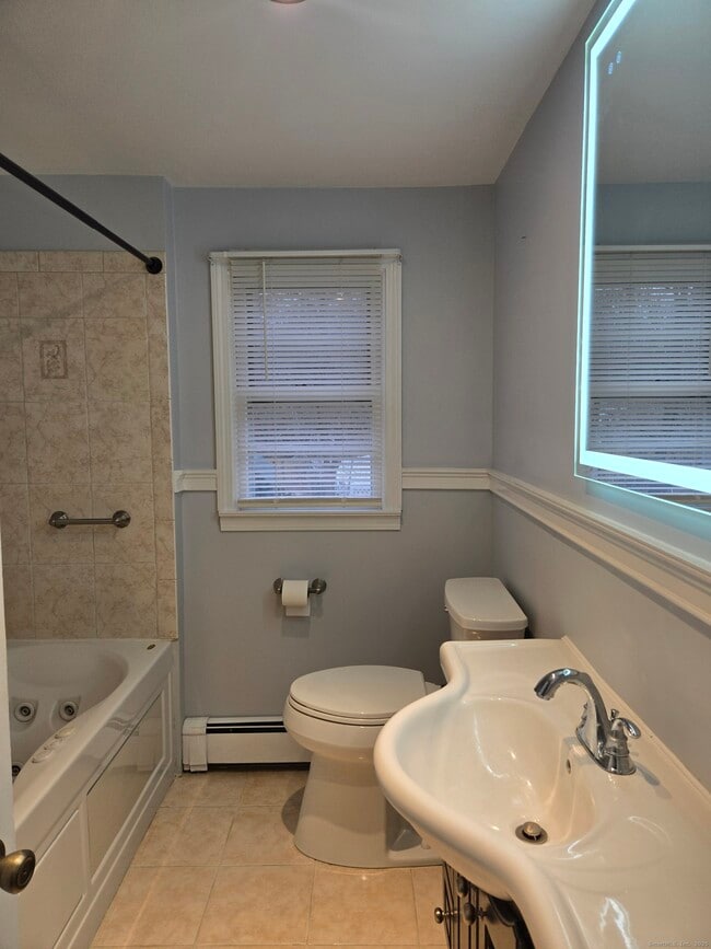 Building Photo - 36 Tina Cir