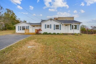 Building Photo - 2614 Mimosa Ln