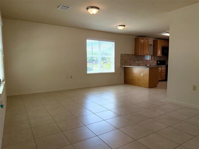 Building Photo - 10066 Emnora Ln