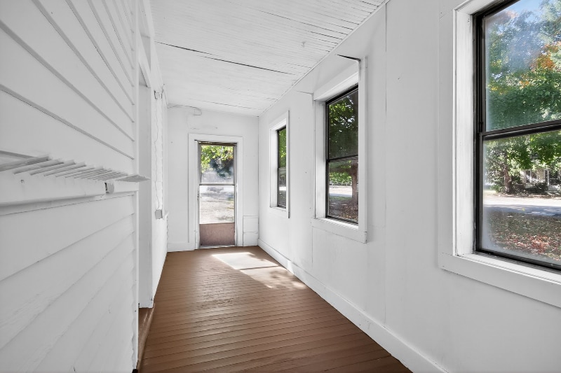 Building Photo - 313 N Washington St