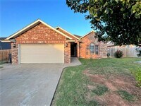 Building Photo - 8104 Eagle Cir