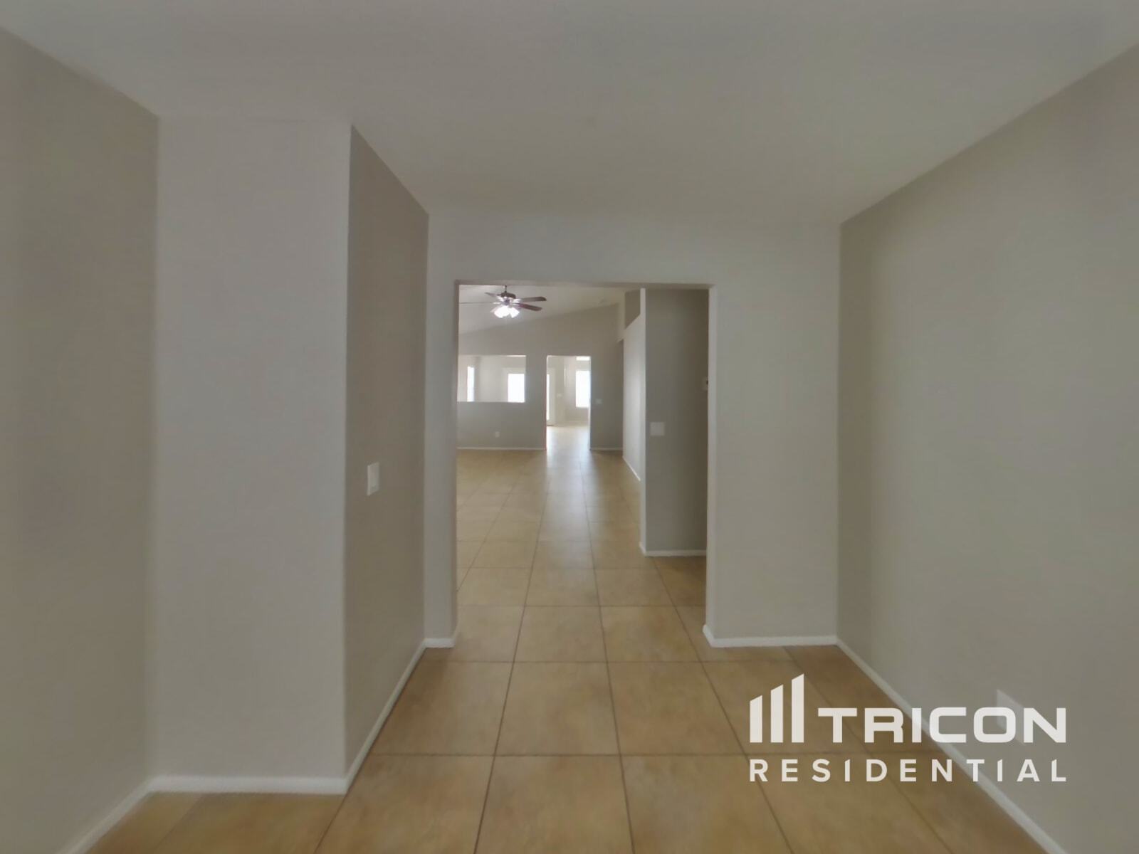 Building Photo - 8334 W Baxter Dr