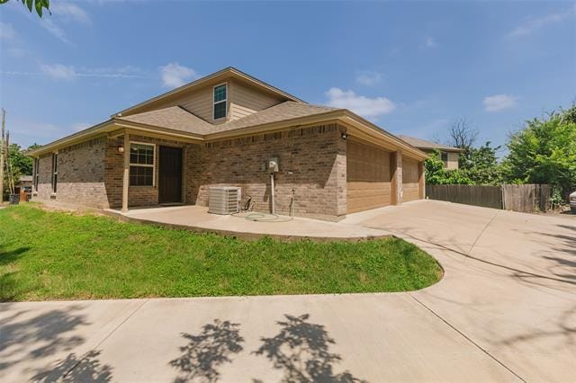 Building Photo - 1112 Thannisch Dr