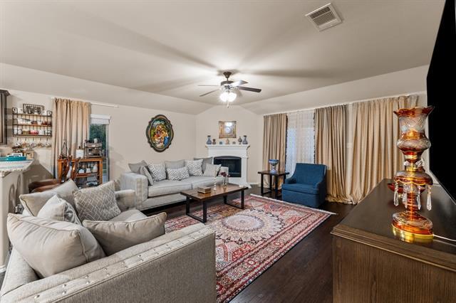 Building Photo - 201 Whitman Dr