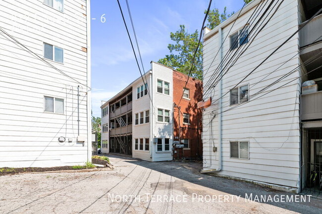 Building Photo - Charming Historic 2-Bedroom with Private B...