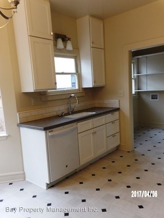 Building Photo - 138 Pine St