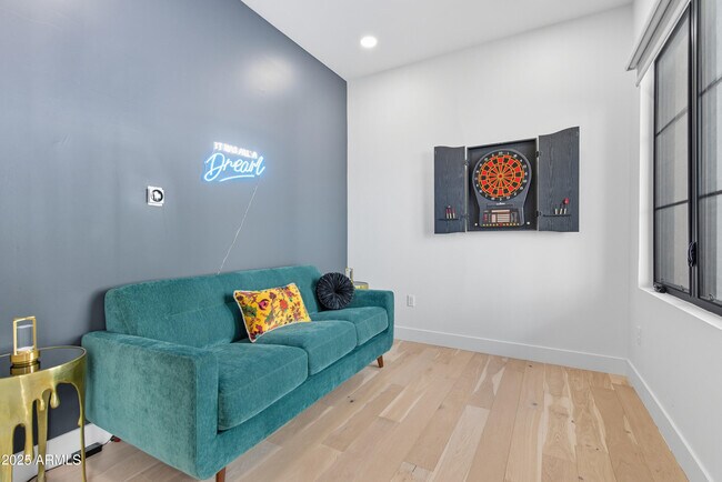 Building Photo - 1501 N Miller Rd