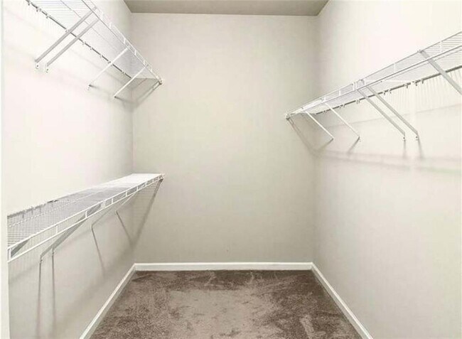 Building Photo - 1719 Charcoal Ives Rd