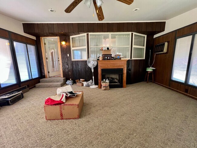 Building Photo - Stunning 4-Bedroom Single Family Home in Wyncote! Available NOW!