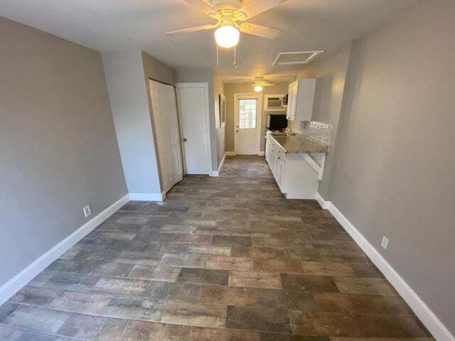 Building Photo - 189 SE 27th Pl