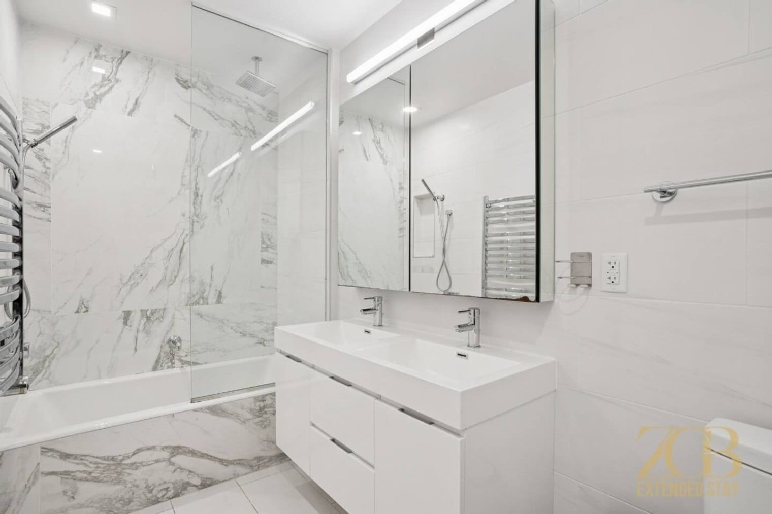 Building Photo - 132 W 26th St