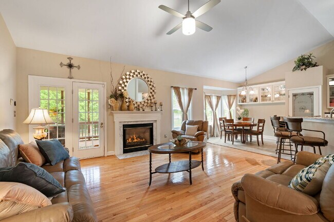 Building Photo - ***Amazing opportunity to rent this beauti...