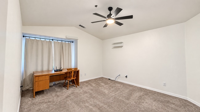 Building Photo - 3878 Loch Lomand Way