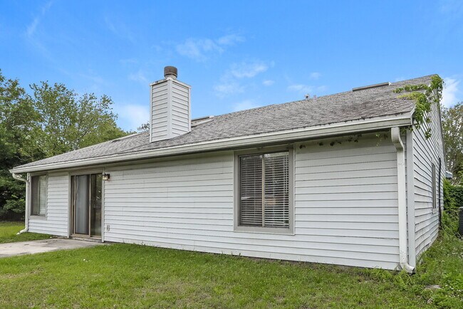 Building Photo - 4767 Wassail Dr