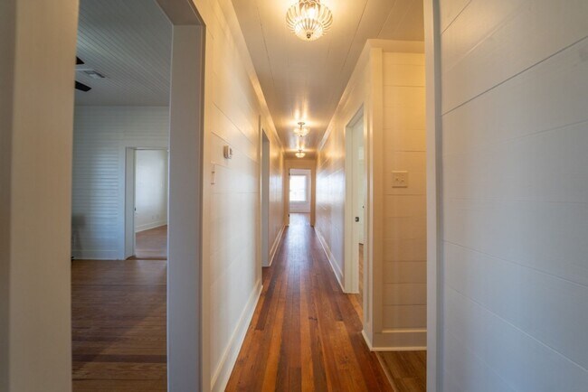 Building Photo - Historic Farmhouse set on 1.2 Acres!