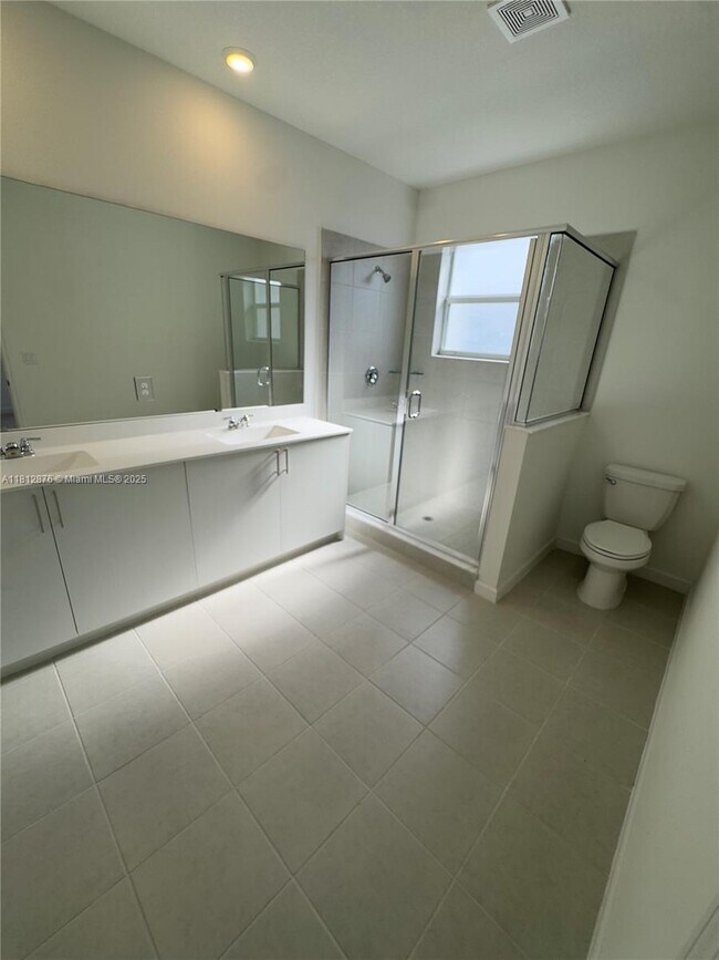Building Photo - 184 SW 184th Way
