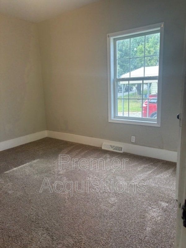 Building Photo - 461 Dulaney Ave