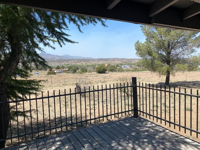 Building Photo - 14150 Lazy River Dr