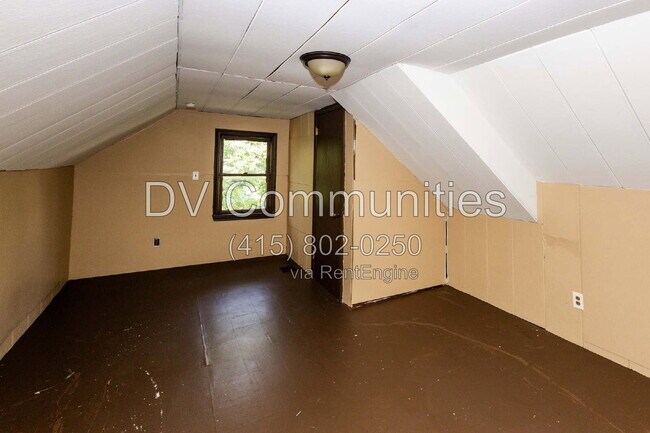 Building Photo - 1148 E 176th St