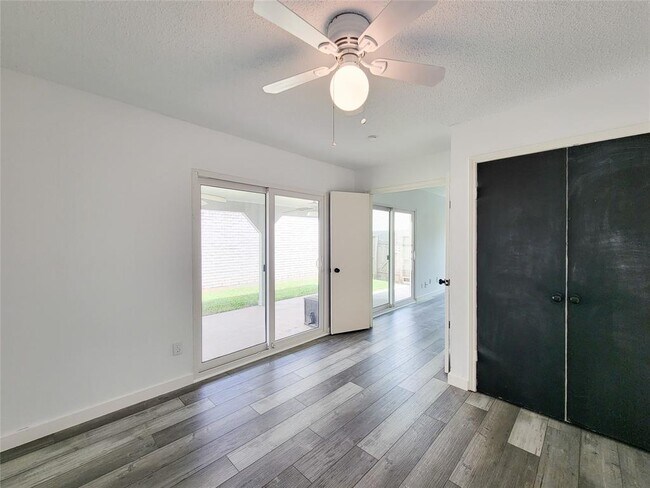 Building Photo - 13838 Walnut Hollow Ln