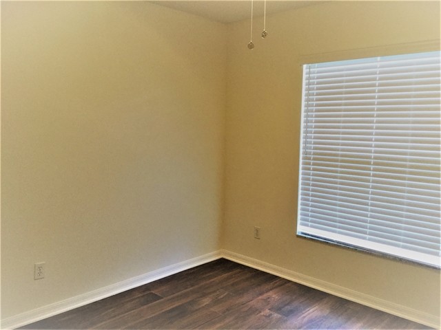 Building Photo - 12241 Woodglen Cir