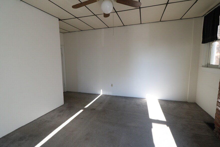 Building Photo - 52 W McMillan St