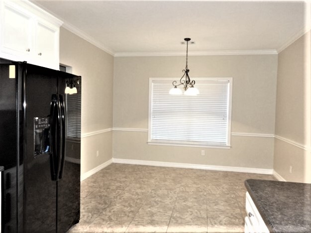 Building Photo - 12424 Red Stag Ct