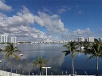Building Photo - 2821 N Miami Beach Blvd
