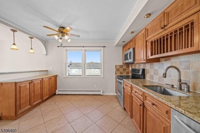 Building Photo - 136 Clifton Blvd