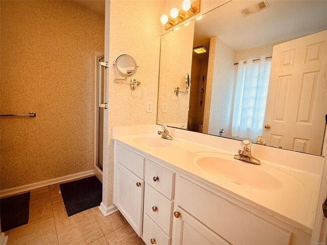 Building Photo - 8928 Asheville Dr