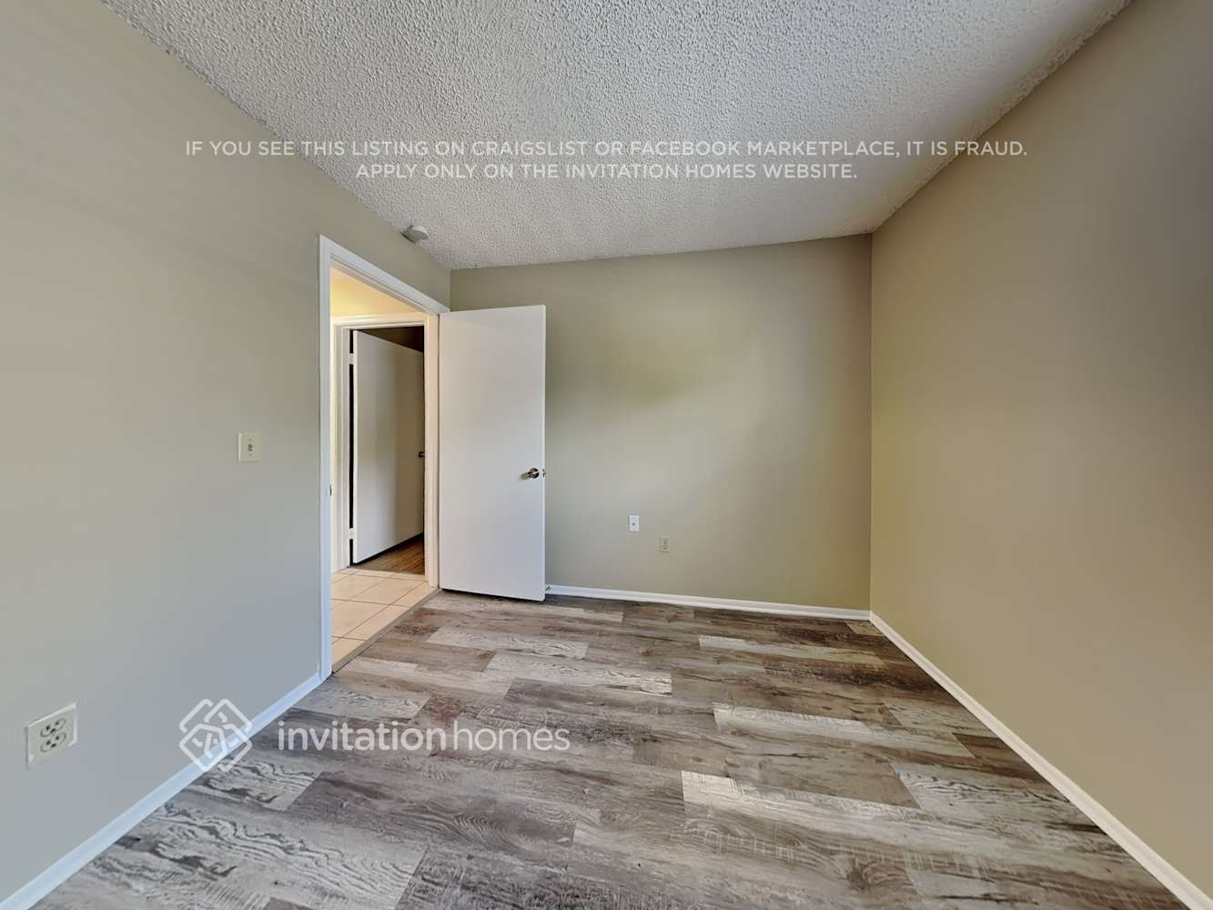 Building Photo - 8695 Indian River Run S