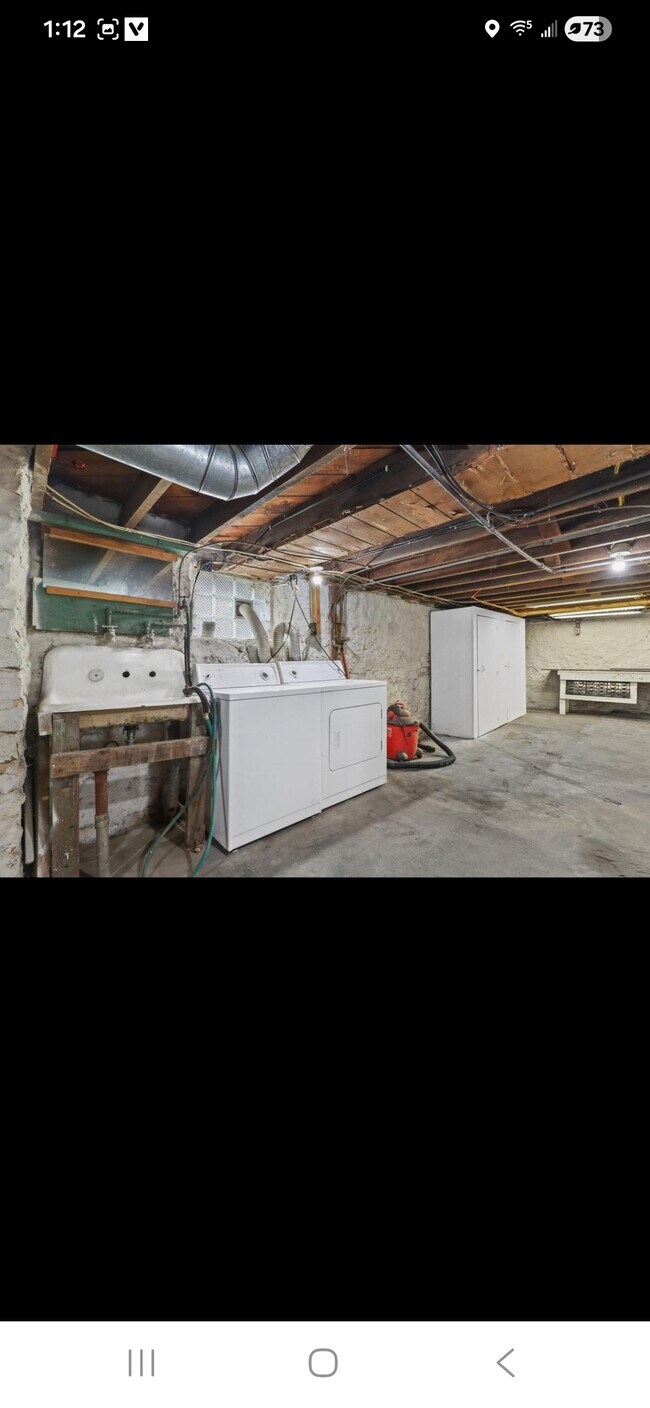 Building Photo - 408 E Washington St