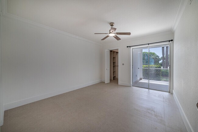 Building Photo - 815 Boynton Beach Blvd