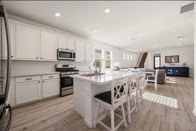Building Photo - 21734 Heather Elm Dr