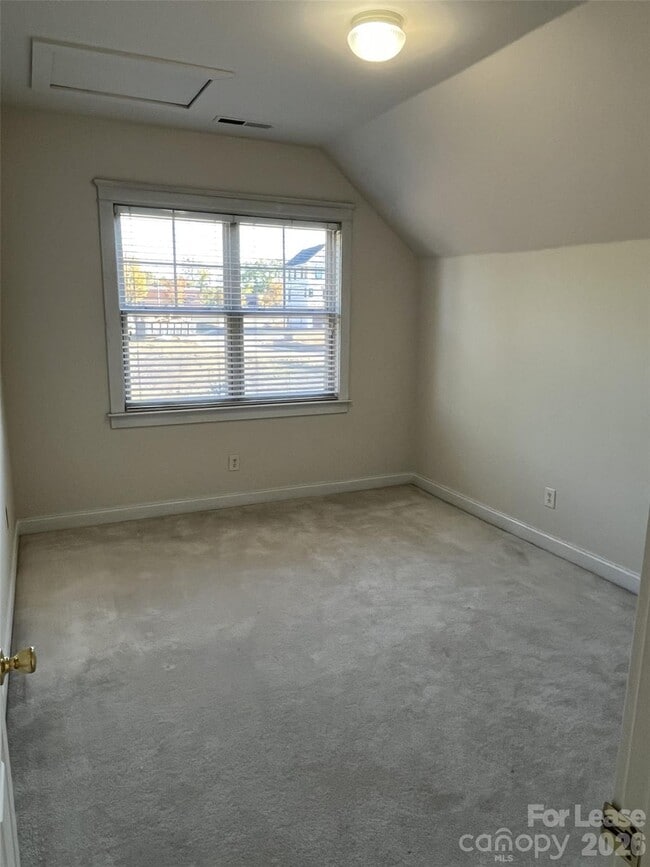 Building Photo - 3044 Parker Green Trail