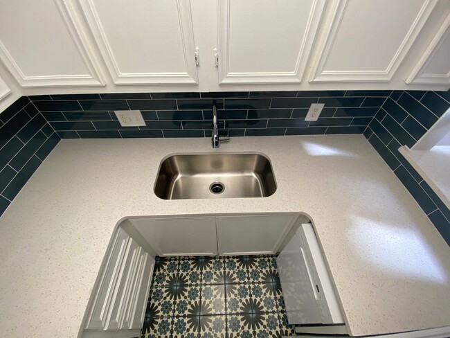 Building Photo - Pecan Walk #304