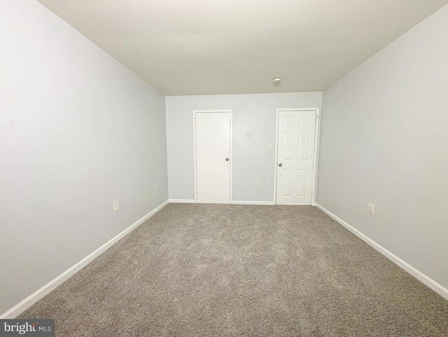 Building Photo - 8671 Greenbelt Rd