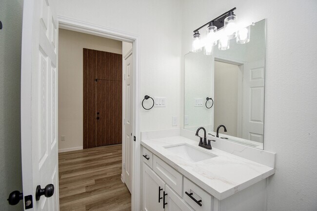 Building Photo - 2139 Counter Point Dr
