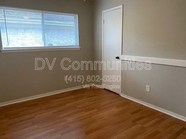 Building Photo - 18502 Bent Elm Dr