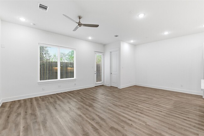 Building Photo - 4605 Lavatera St