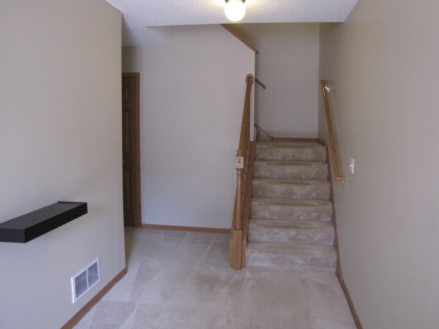 Building Photo - Spacious 2Bed+Loft/2Bath Townhome- Cottage...